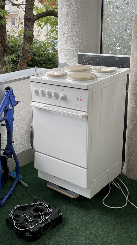 0076D3D6-81C2-482B-93D4-4A7BB178BE9D