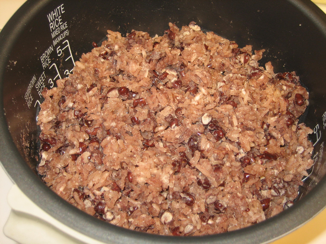 [Image: Xoi-red-beans-002.jpg]