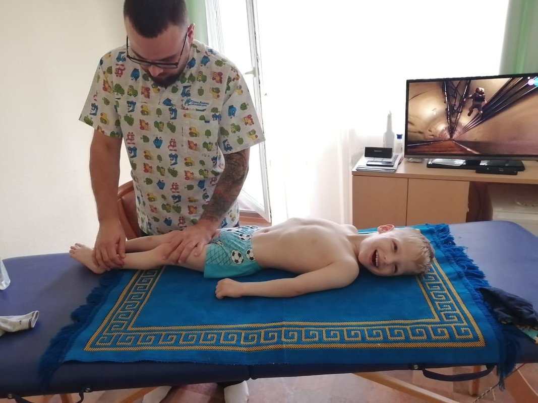 A3D605CF-F7AD-4FA0-A9DC-EDC75771072A