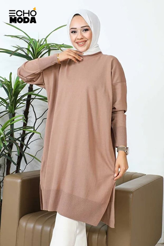 أحدث التونيكات للمحجبات: إطلالة محتشمة بلمسة راقية