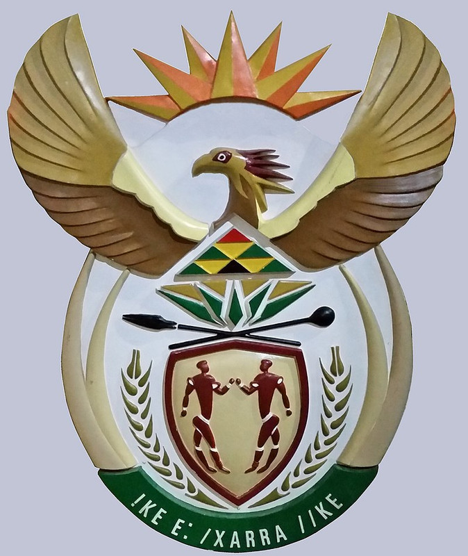 2 Rand. Sudáfrica (2014) Centenario Edificios de la Unión 800px-South-African-Cultural-History-Museum-coat-of-arms-croppe