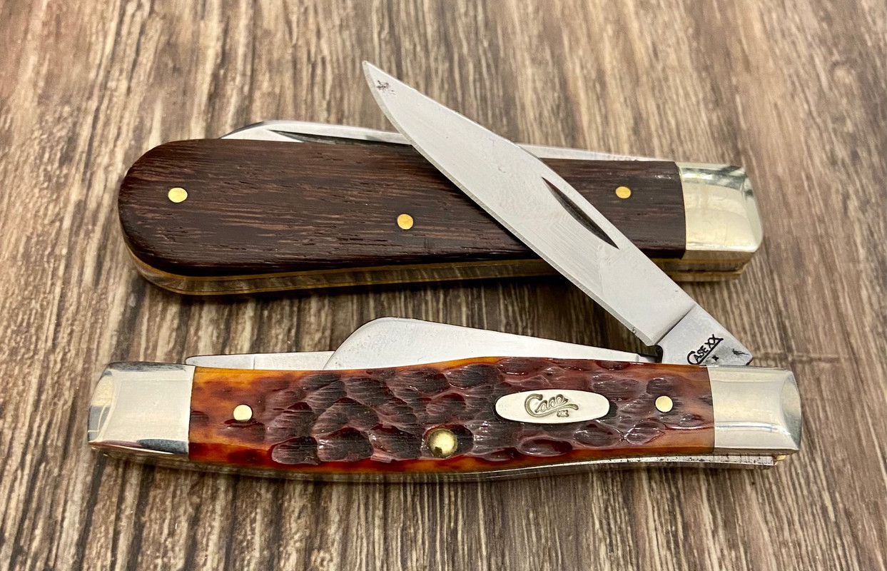 FEAB865B-C464-4BD1-BE1E-8B78509BFC88