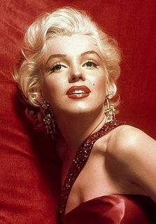 https://i.postimg.cc/nzV35jk2/250px-Marilyn-Monroe-in-How-to-Marry-a-Millionaire.jpg