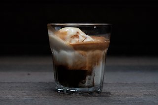 Εσπρέσο αφογκάτο (εσπρέσο με παγωτό) Espresso-affogato