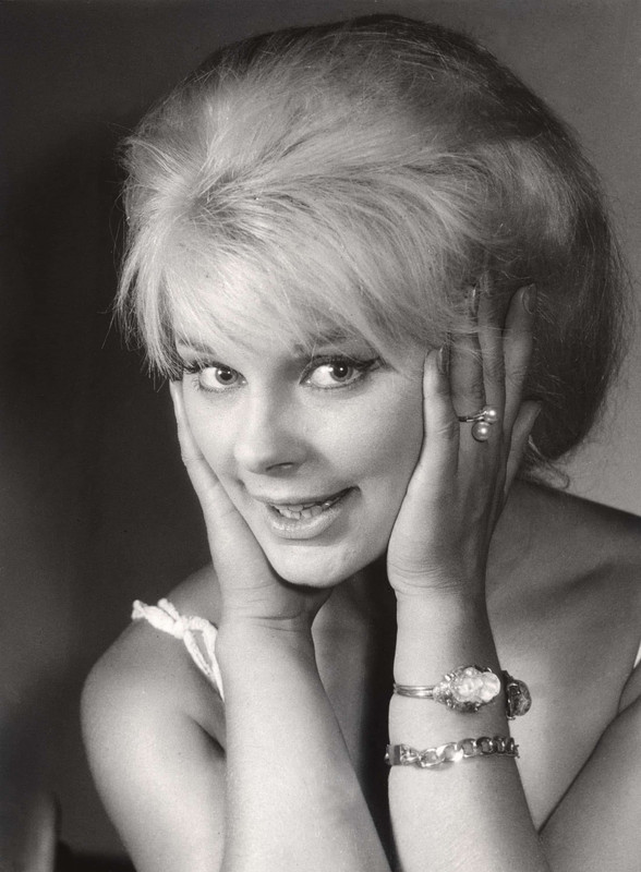 elke_sommer_me04