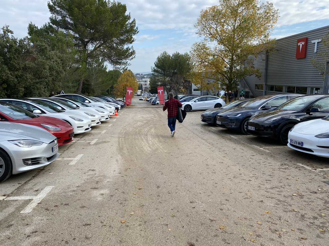 C81FADE3-A678-4561-8664-011B5CAE5E35