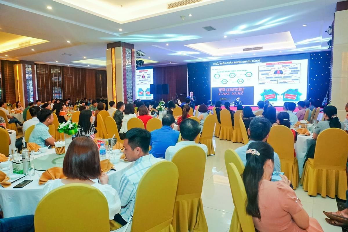 BƯỚC NGOẶT LÃNH ĐẠO 3