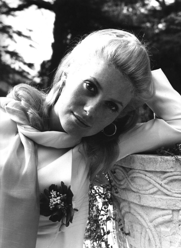 catherine_deneuve_mc24