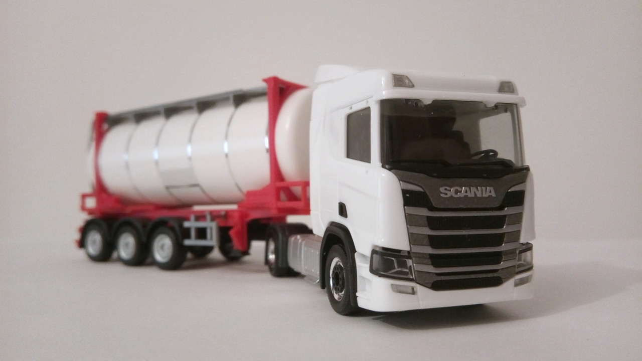 Mach (8117)