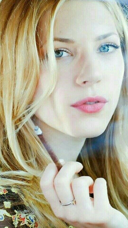 9090B113-ABA6-42D5-BC73-649A62A1940F