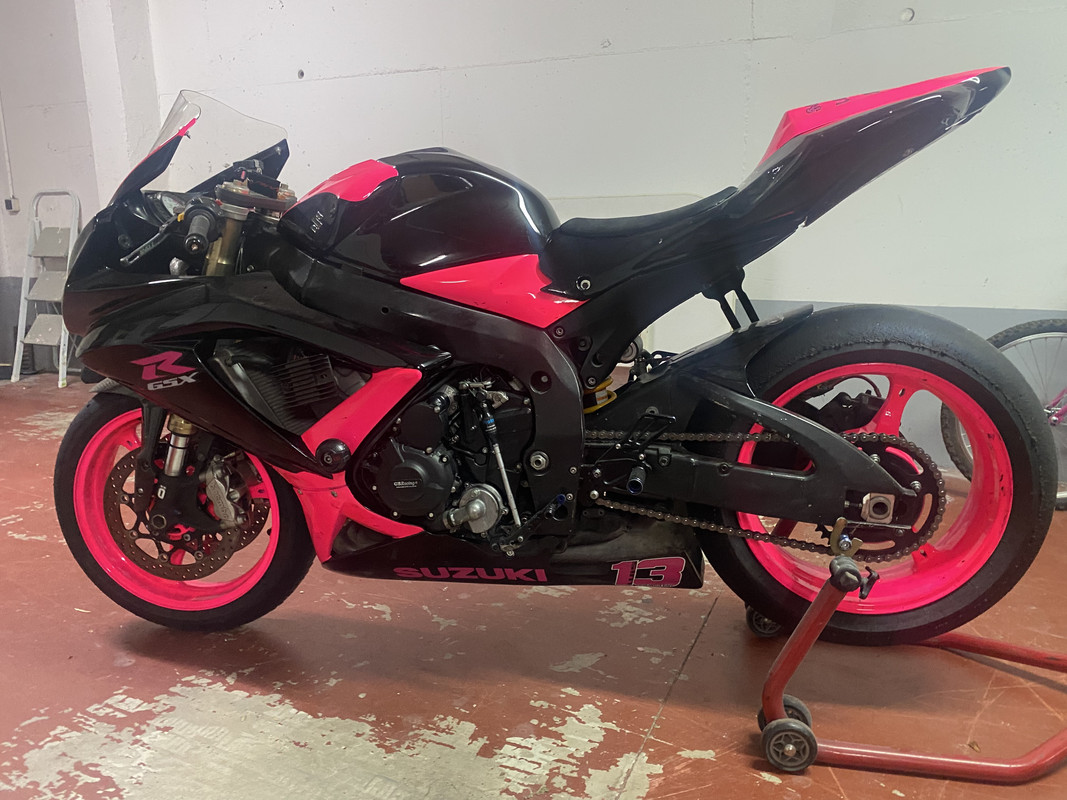 92A17DD8-A40B-4D53-B274-28C0BFF50BF5