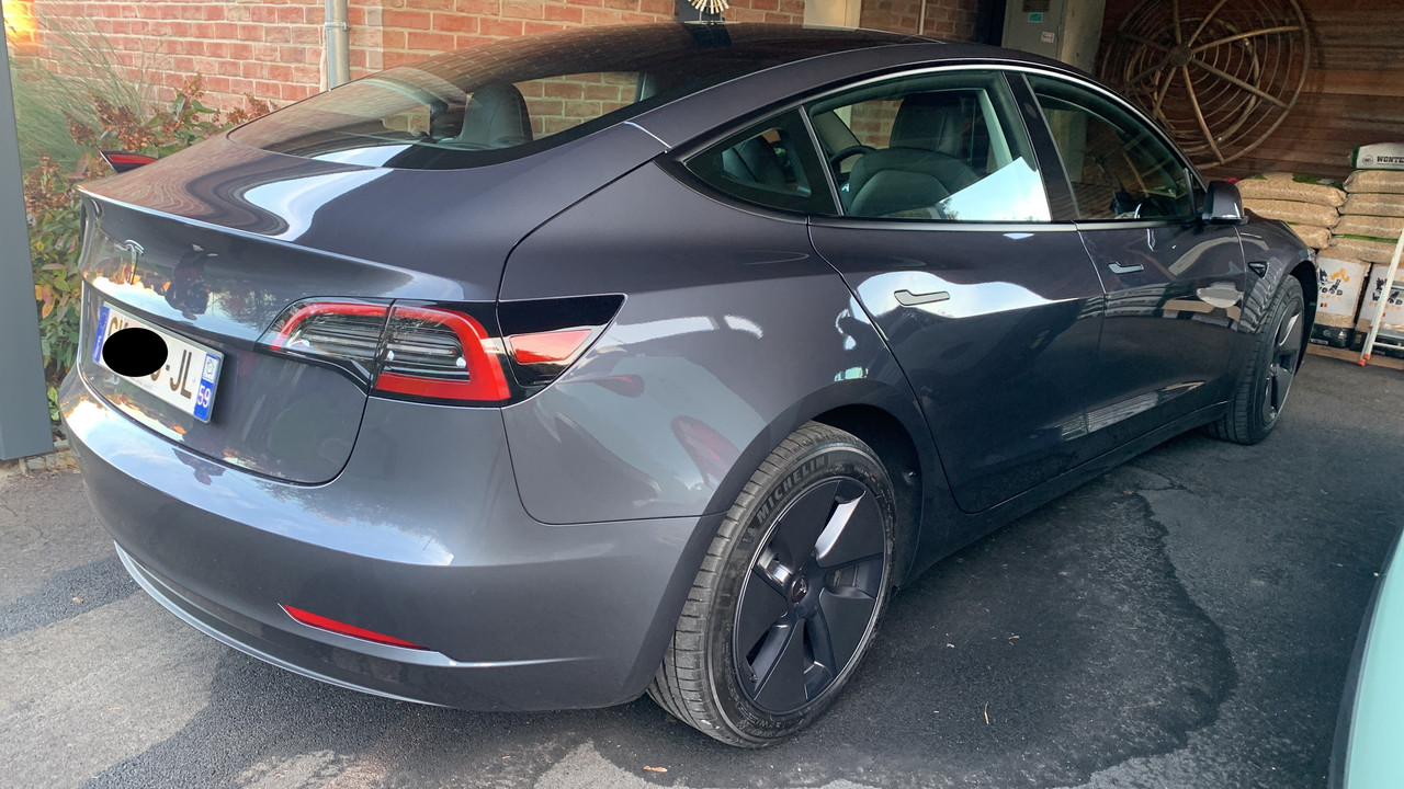 F3A7D490-BE0B-425C-AC5F-74408608E7B6