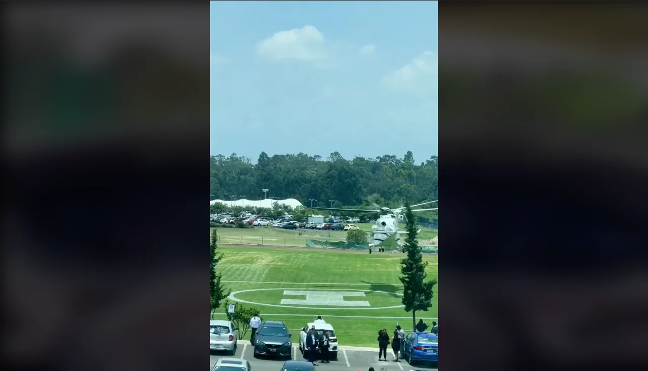 Estudiante llega a la escuela en helicóptero y se vuelve viral