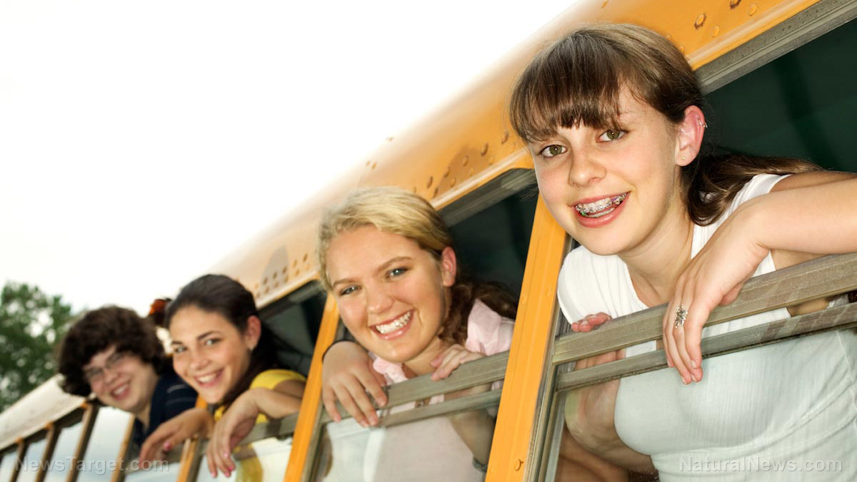 Teenagers-School-Bus