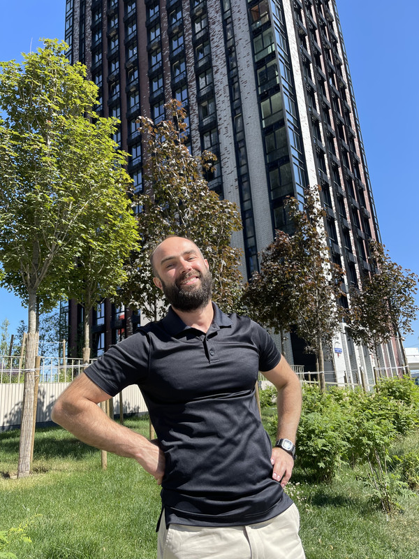 9CAAA684-A228-4953-BE5C-E24247335AF0