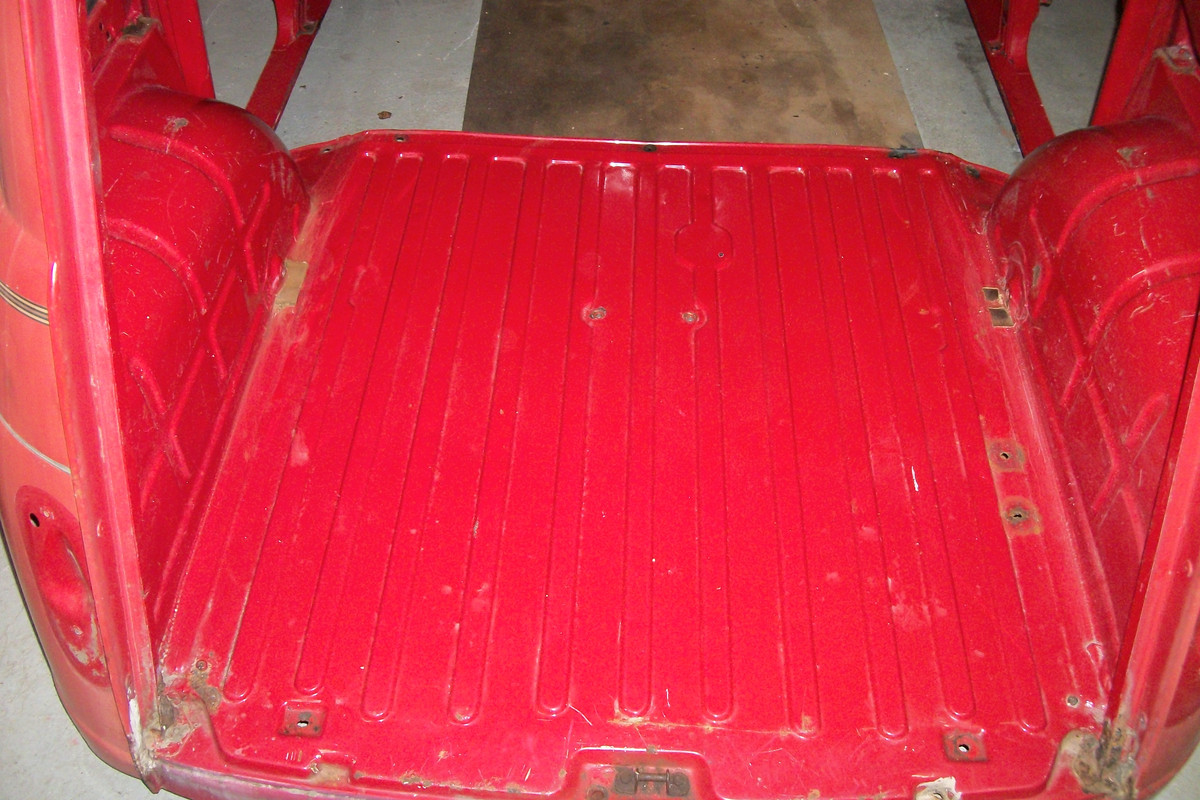 nouvelle caisse 4L 001