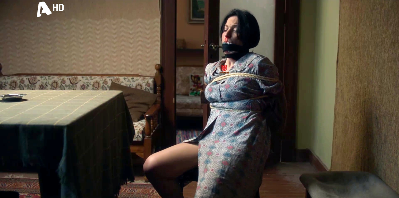 Nefeli Papaderou 10 PORTO LEONE S01EP36 38