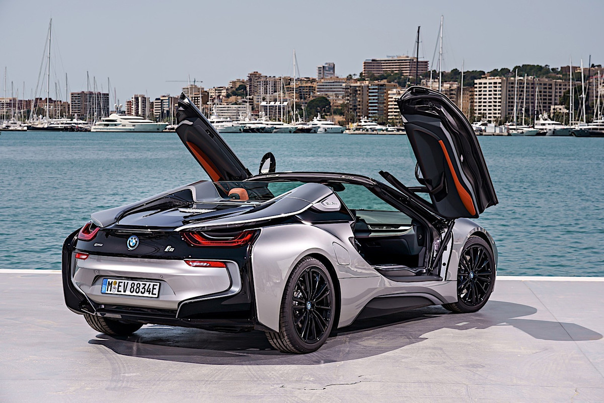 BMW i8 Roadster First Edition (21)