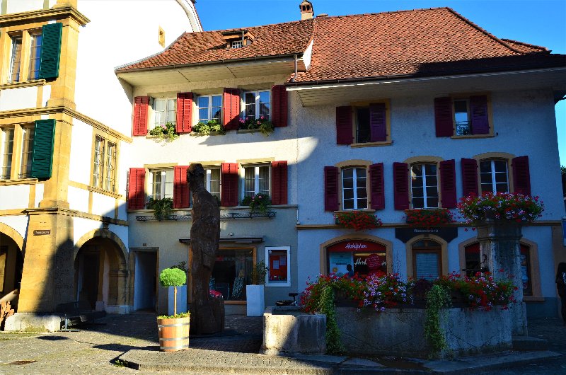 MURTEN-4-9-2019 - Suiza y sus pueblos-2019 (20)