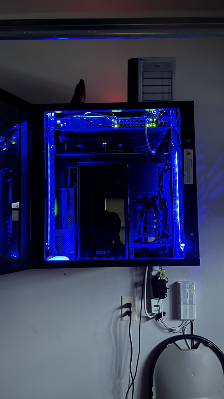 D5BBCFDC-D240-427F-95BC-3A727B57B981