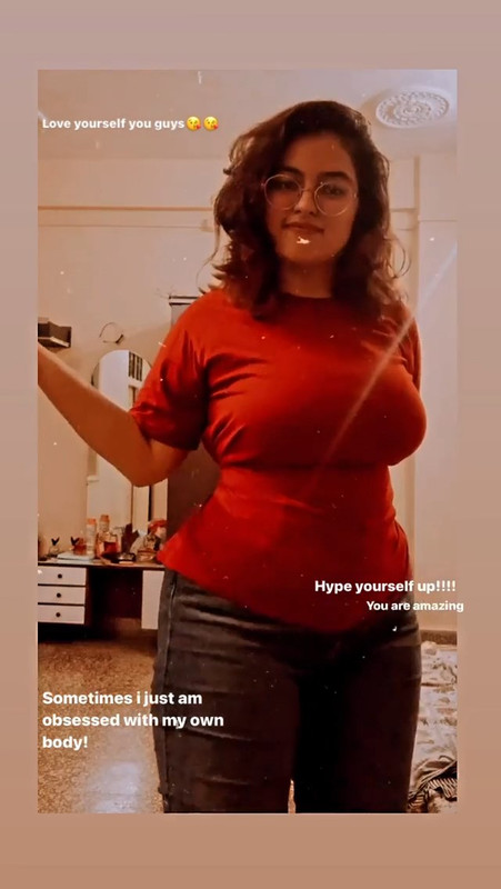 sexy girl big tight boobs in red tshirt mp4 snapshot 00 10 242 — Postimages