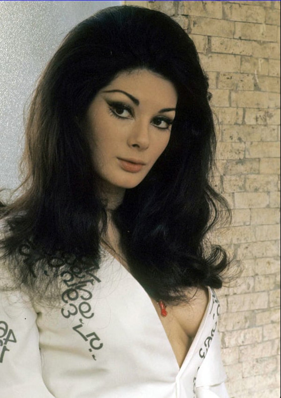 600full-edwige-fenech (1)