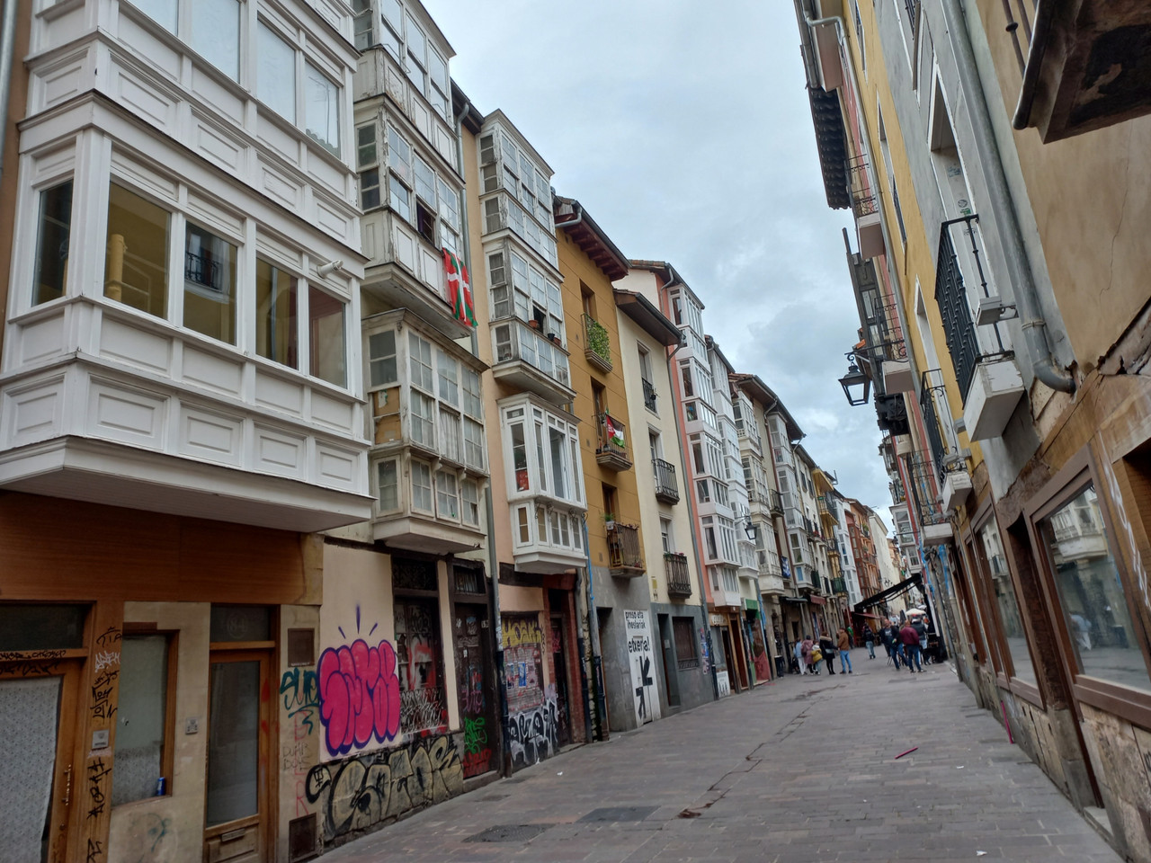 Dia 5 .- Iglesias de Gazeo y Alaitza, Vitoria - 6 días en el País Vasco. (10)