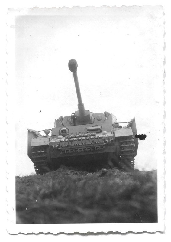 Foto Panzer IV Panzerregiment GD Turmnummer 23 ( 1 )