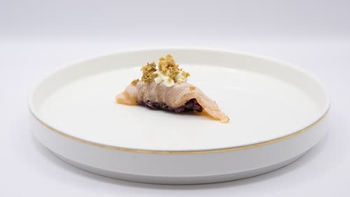 228. Nigiri sake nero flame cipolla fritti - 2 pezzi