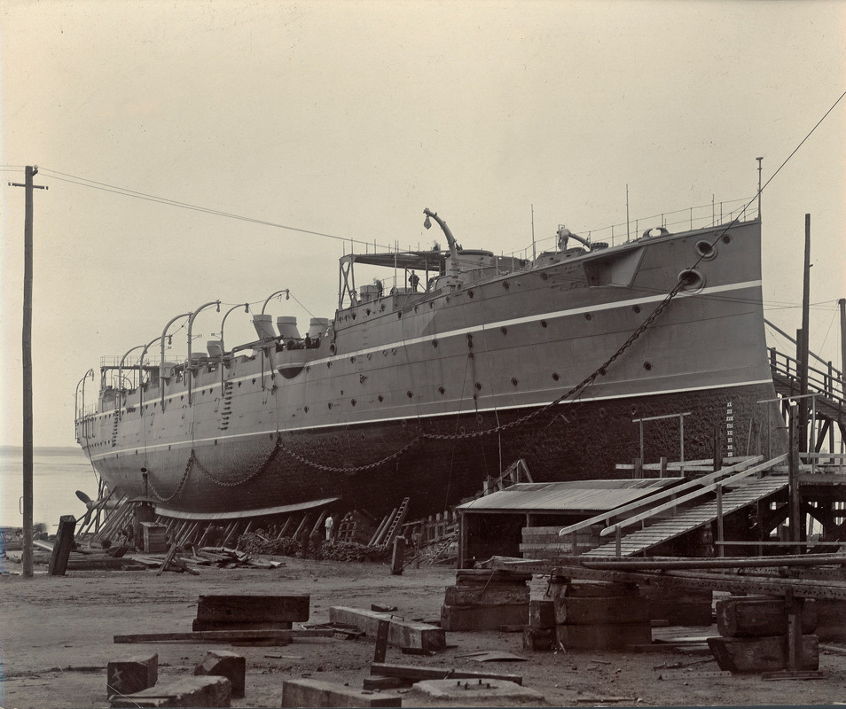 Doris на стапеле