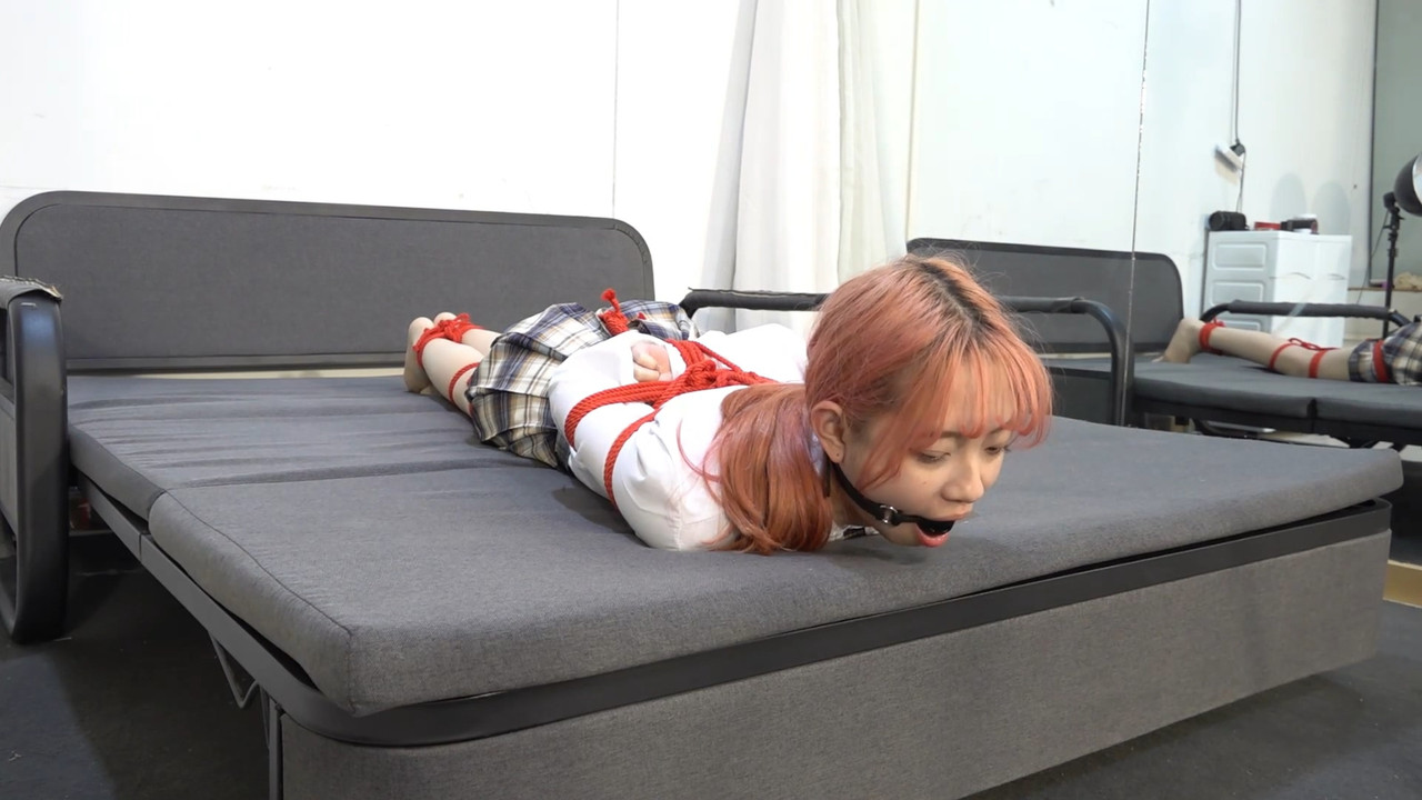 美束映画 珊珊JK制服捆绑放置.mp4_20220519_130954.500