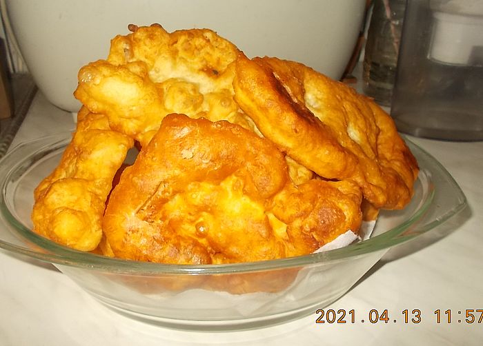 https://i.postimg.cc/nzsg2p88/langos-2021-04-13.jpg