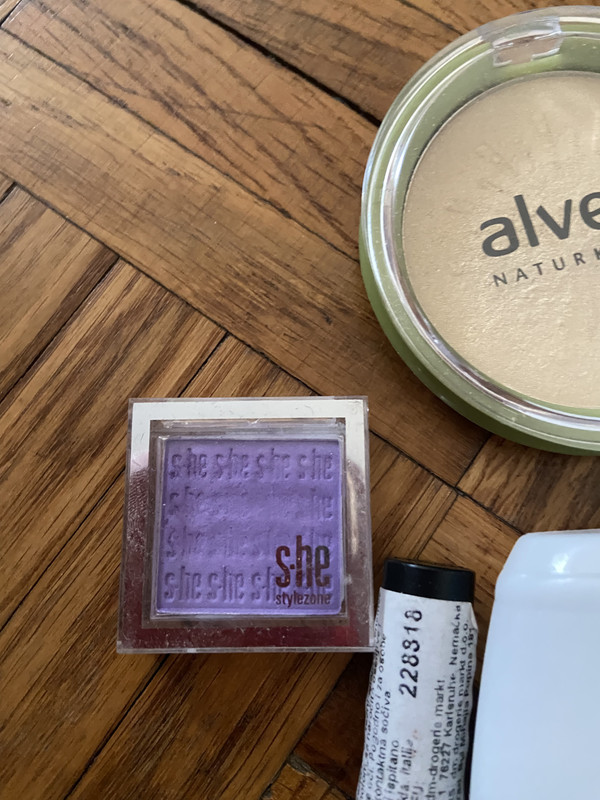 11FFFB1C-C430-4785-BFFA-031E66AD0317