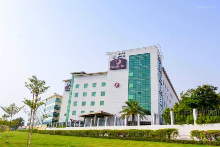 الواجهة الخارجية لفندق Premier Inn Dubai International Airport