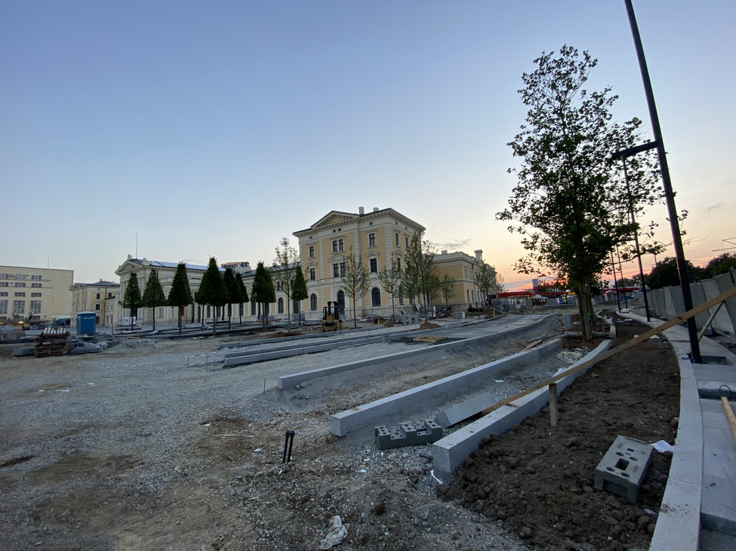 F23267B4-9E3A-495E-9FAA-2197188CA6F6