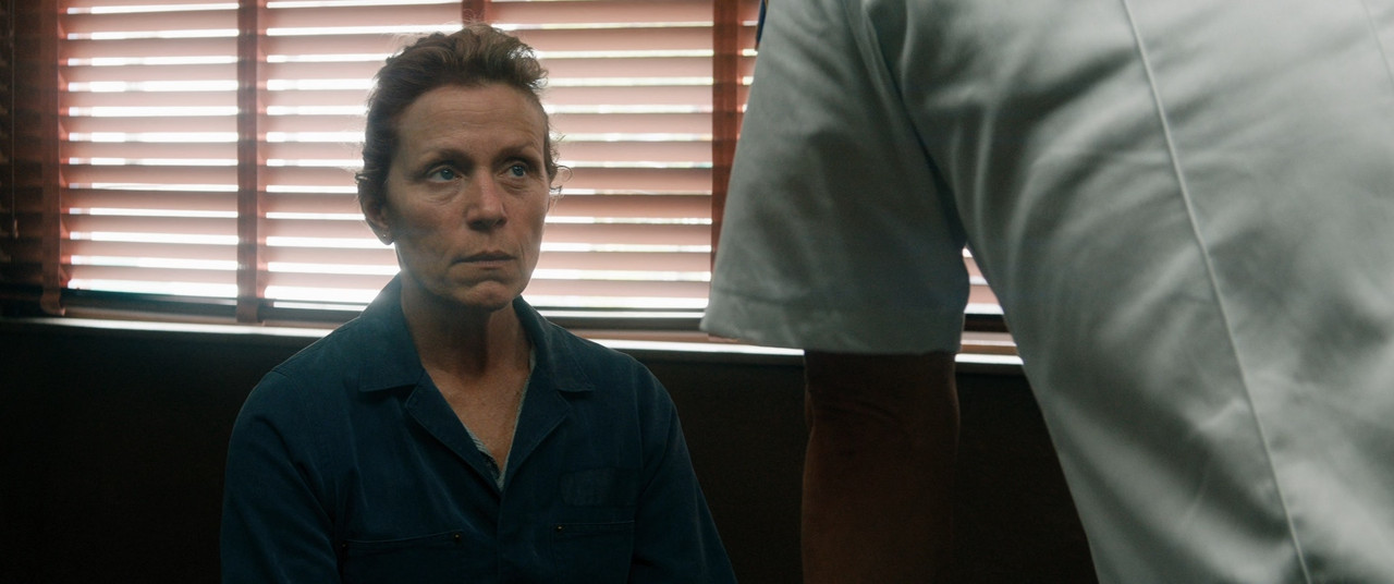 Three Billboards Outside Ebbing, Missouri (2017).mkv_snapshot_00