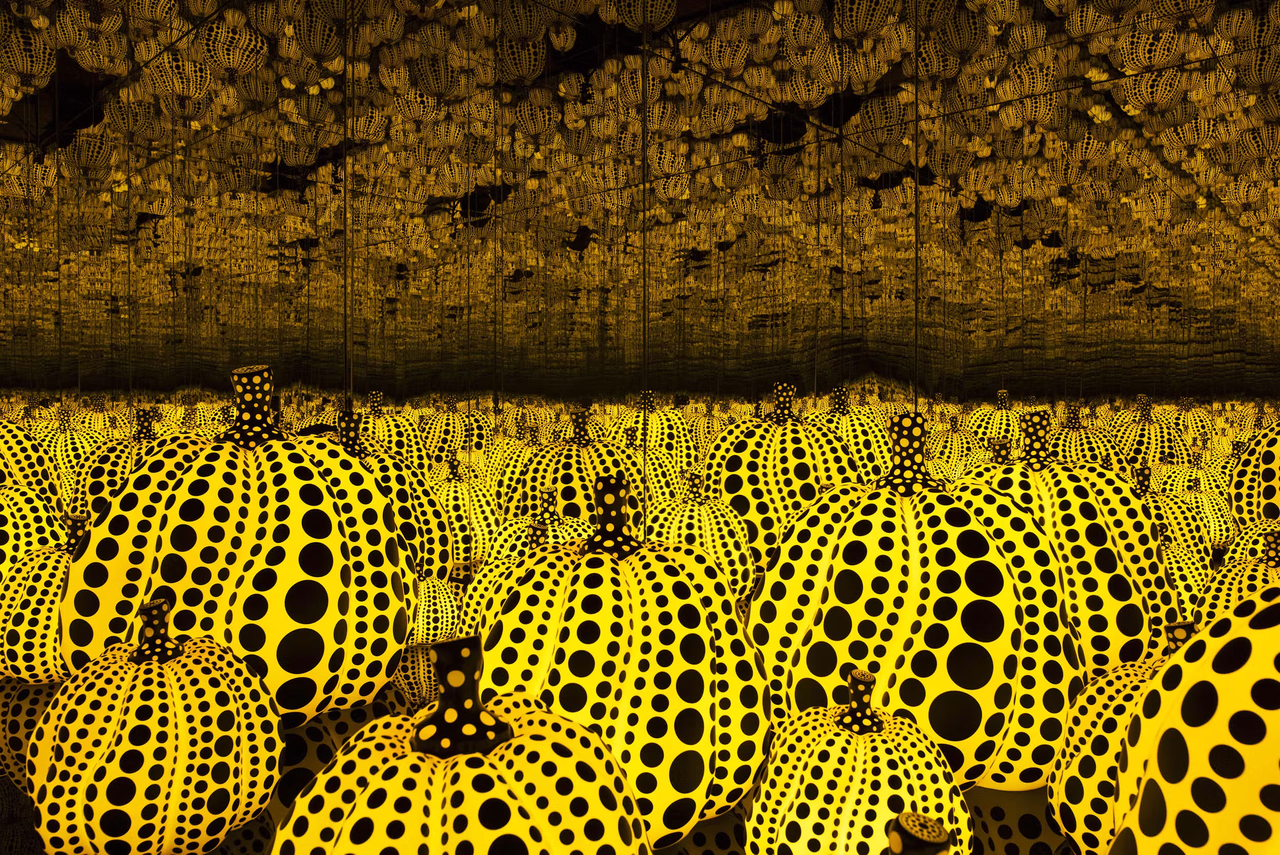 yayoi-kusama-all-the-eternal-love-i-have-for-the-pumpkins-detail-2016.avif