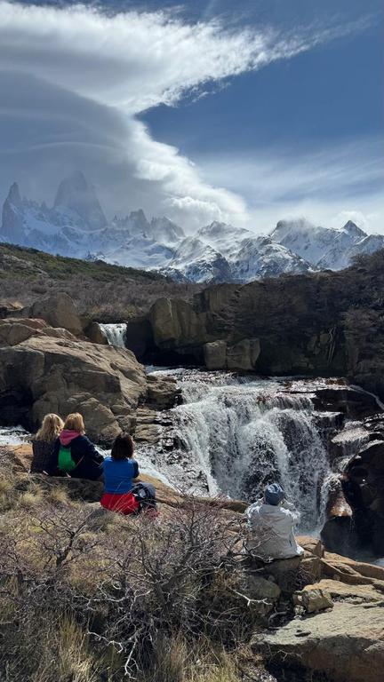 В джазе только девушки или аргентинско-бразильский калейдоскоп В джазе только девушки или аргентинско-бразильский калейдоскоп