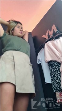[Image: Voyeur22375104552.jpg]
