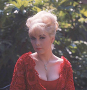 Stella-Stevens-c01