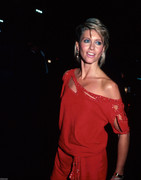 Olivia-Newton-Johnon-md47