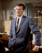 roger-moore-c04