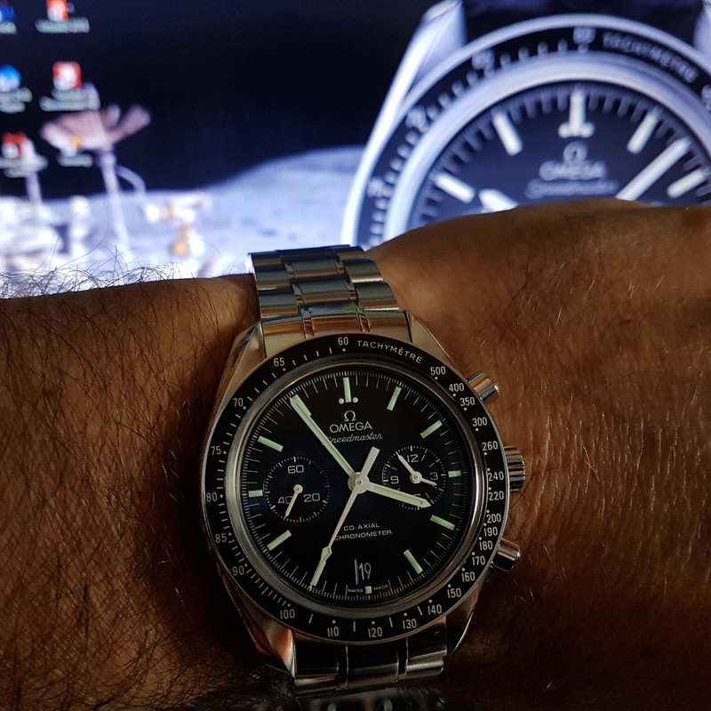 Omega Speedmaster Moonwatch Co-Axial Chronograph 44.25 mm Ref. 311.30.44.51 (2)