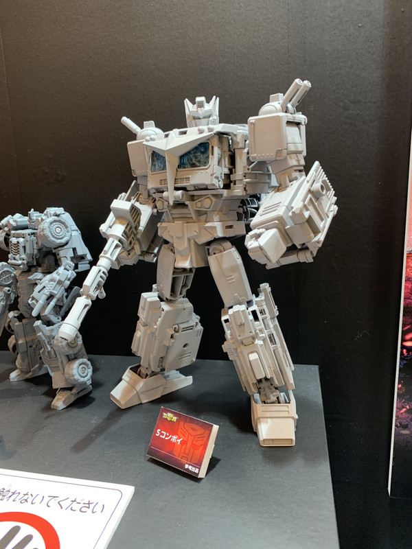 61BA9070-FCB3-4215-AA4E-12AC66D83D7D