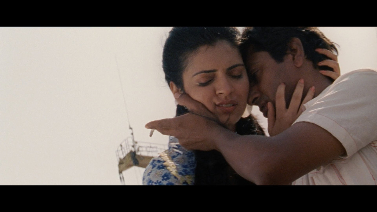 Miss.Lovely.2012.1080p.NF.mkv_snapshot_04.03_[2021.07.14_11.02.56]