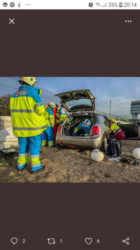 C5A3D9D1-D255-499E-904B-6653F79225B7