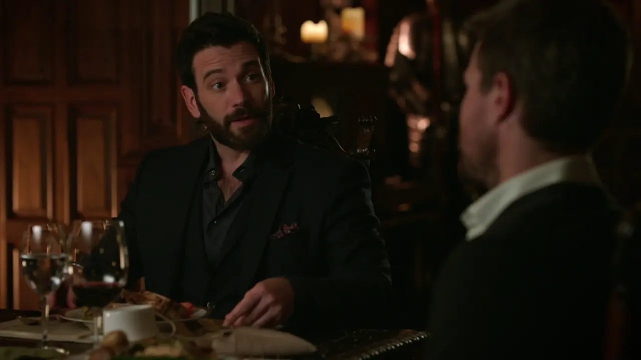 Arrow.S08E01.Starling.City.1080p.BDRip.Untouched.ITA.ENG.AC3.FLAC.x264-BlackBit[screenshot 2]