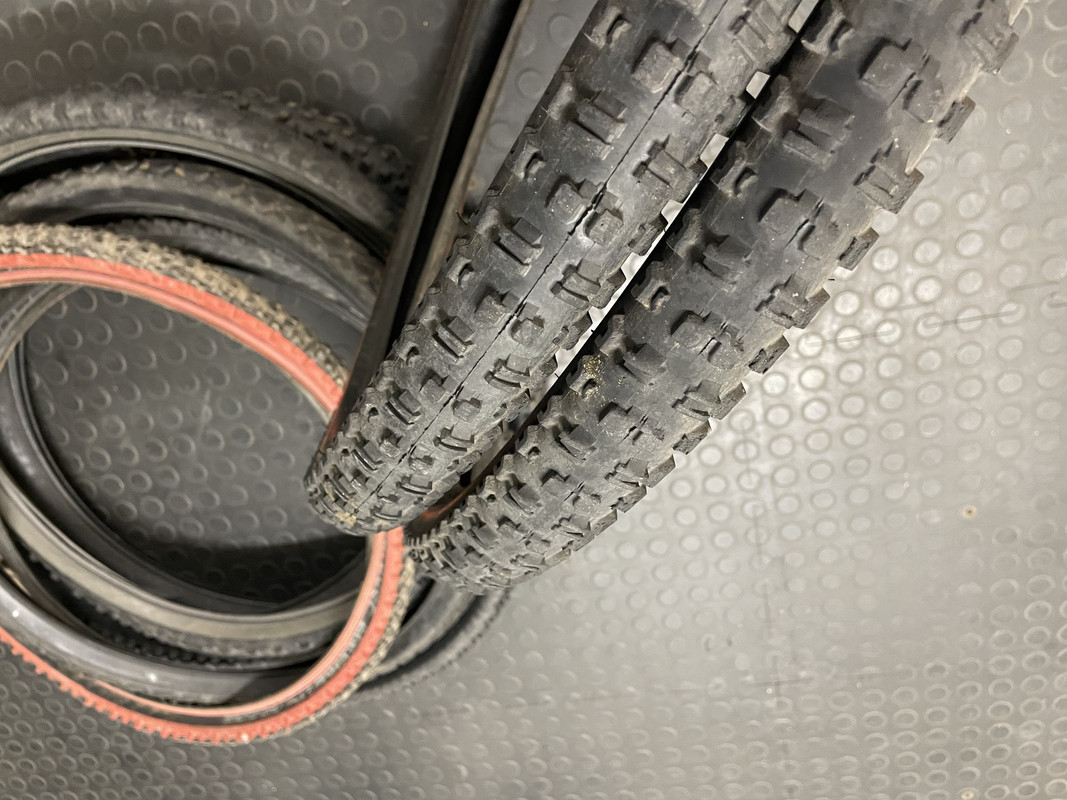 5D463DAF-D566-49C0-9063-908F4E9870F8