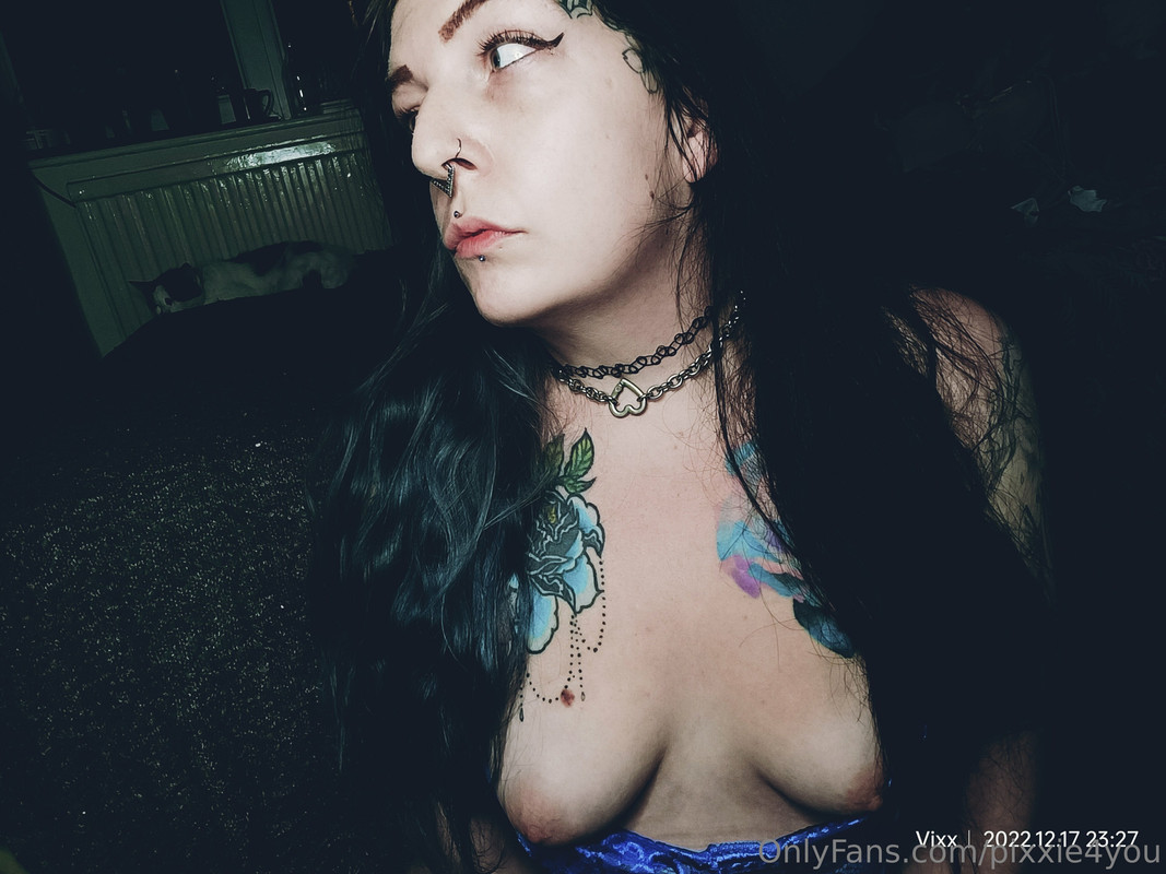 [Image: leakedbb-com-pixxie4you-133.jpg]