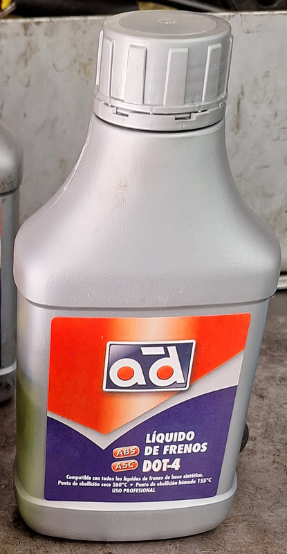 Líquido de Frenos AD DOT4